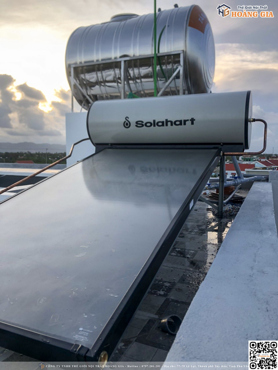 Máy nước nóng Solahart sử dụng năng lượng mặt trời để đun nước nhanh chóng và hiệu quả.